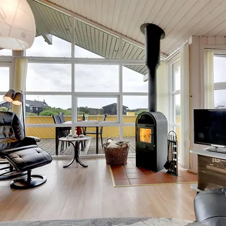 Ritte - 200m From The Sea By Interhome Feriehus *